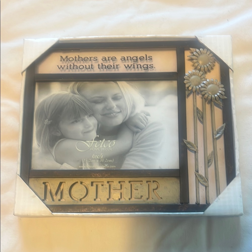 Mother's Sentiment Photo Frame - Brown and Gold